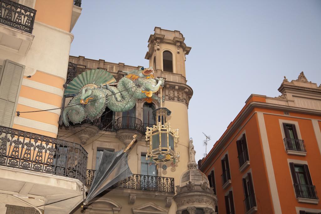 Hostal Paris Barcelona Bagian luar foto