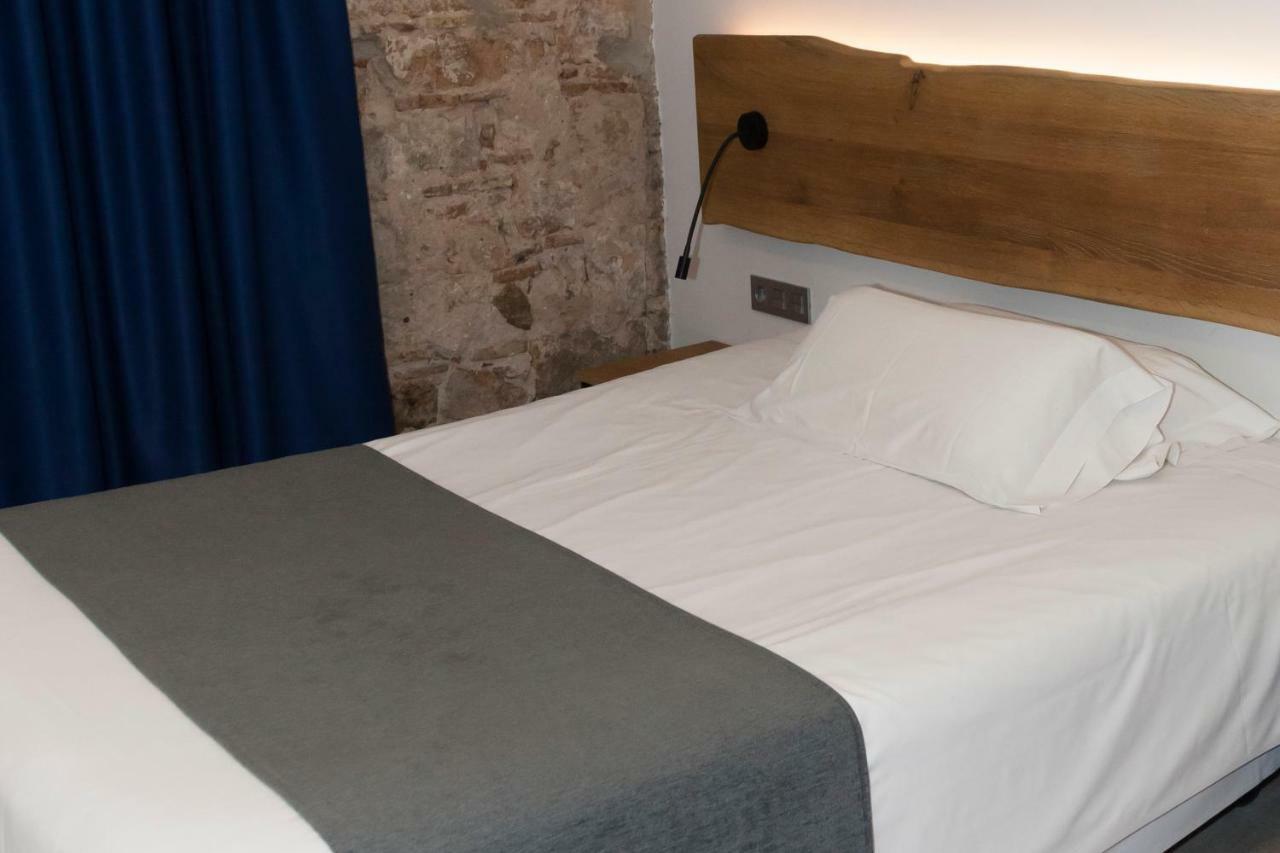 Hostal Paris Barcelona Bagian luar foto