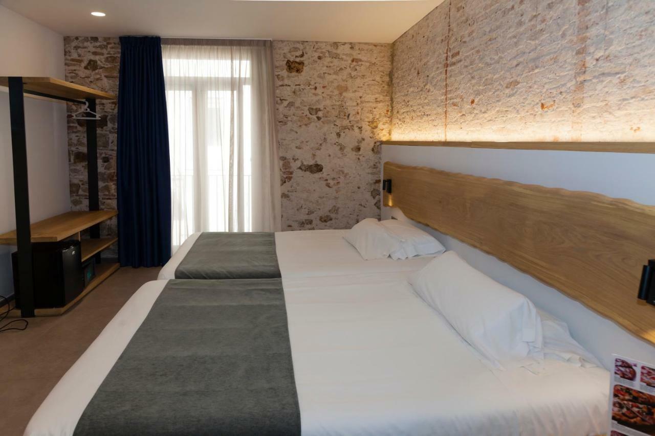 Hostal Paris Barcelona Bagian luar foto